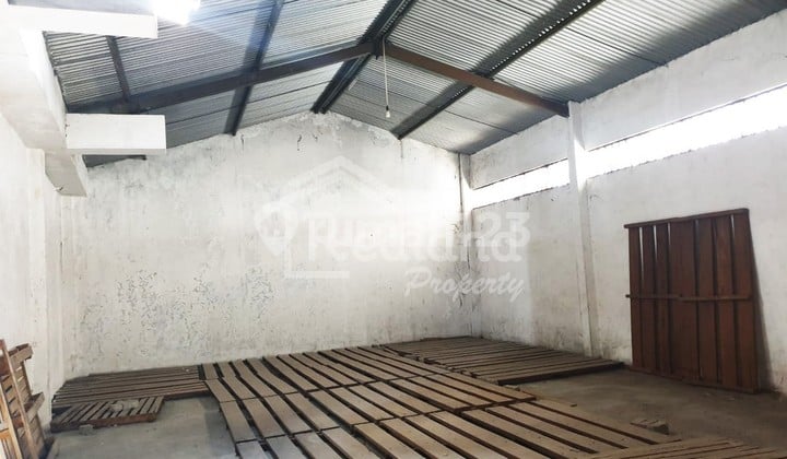 Gudang di Imam Bonjol, Semarang Tr 6551