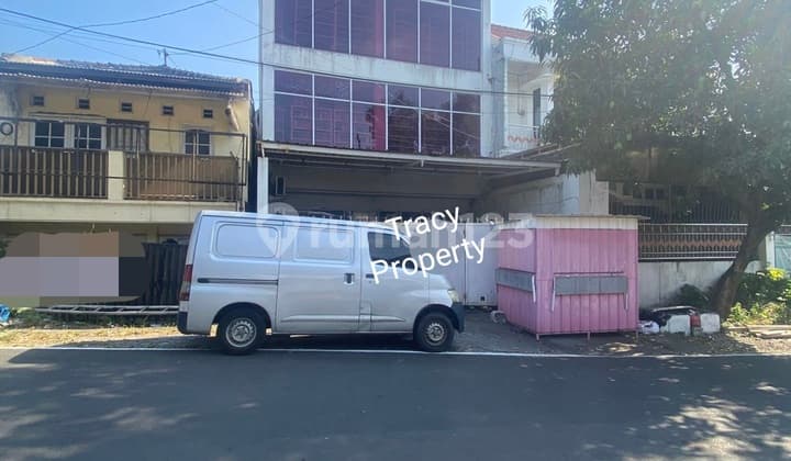 Ruang Usaha 4 Lantai Siap Pakai