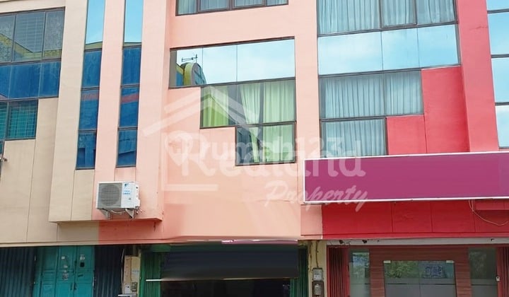 Ruko di Patimura , Semarang Nc 5688 Ruko di Patimura , Semarang Nc 5688