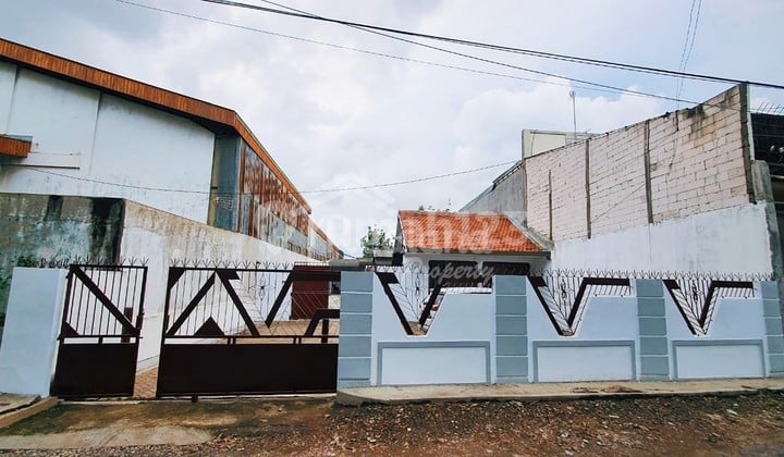 Rumah di Brigjen Sudiarto , Semarang Nc 6713s