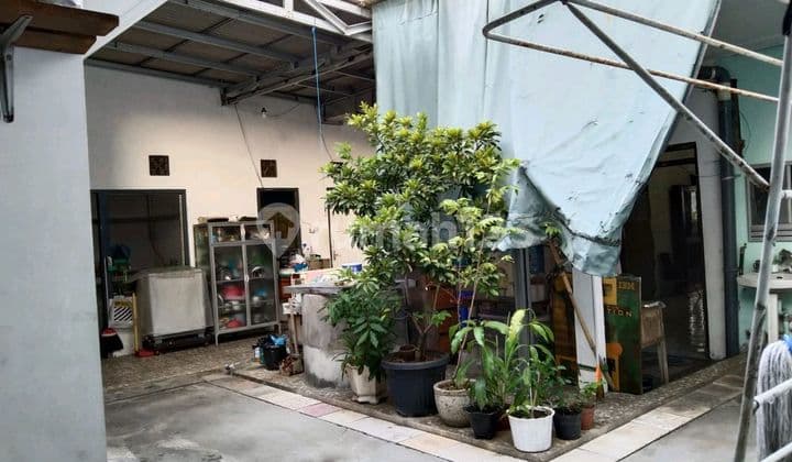 Rumah Dijual Strategis Pusat Kota Rumah di Jl. Kenconowungu Tengah V No.8, Karang Ayu, Semarang Barat, Kota Semarang, Jawa Tengah, Indonesia, 50149, Kenconowungu