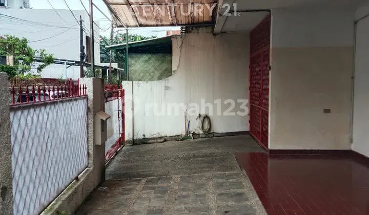 Rumah 2 Lantai One Gate System Rawamangun Jakarta Timur