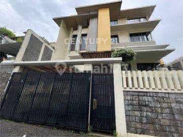 Ready-to-Occupy Minimalist Freehold House in Rawamangun, East Jakarta