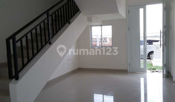 Rumah Modern Minimalis 2 Lantai Super Strategis! Tinggal Panggil Interior Aja! Summarecon Bandung