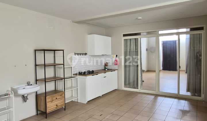 Rumah Kota Baru Parahyangan Siap Huni