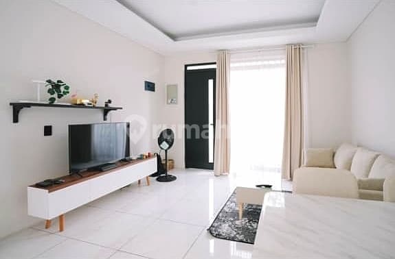 Rumah Modern 2 Lantai Super Cozy Siap Huni! Kota Baru Parahyangan