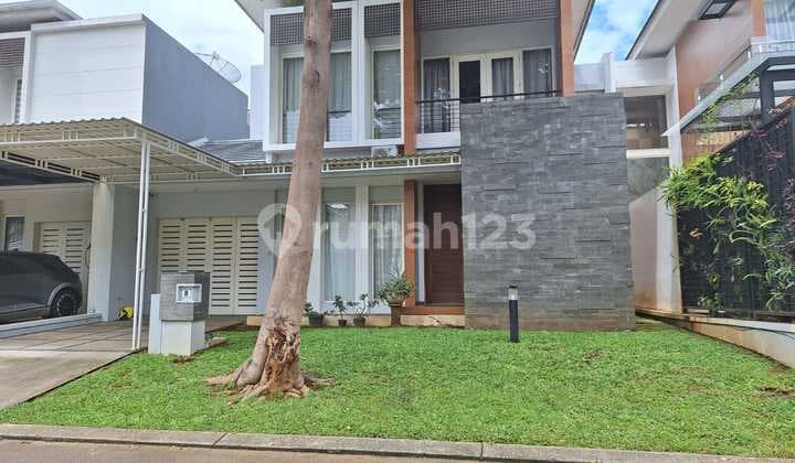 For Rent: Sutera Orlanda Pelangi House, 300m away.