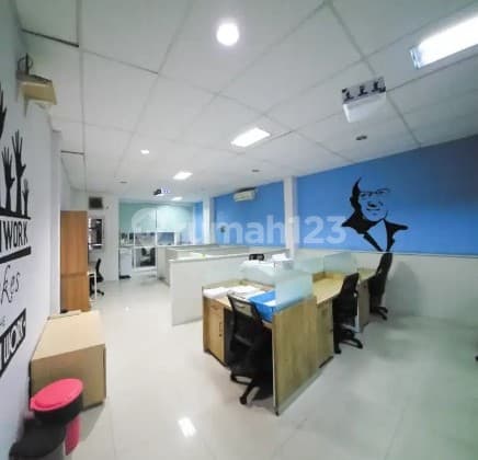Dijual Ruko 4 Lantai, Tamansari, Kebon Jeruk, Jakarta Barat