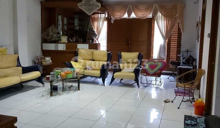 Dijual murah rumah Mangga Besar