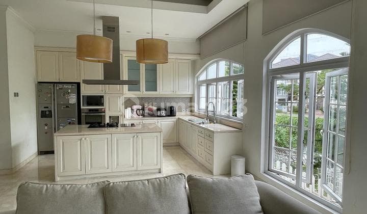 For sale quick lake view peak house