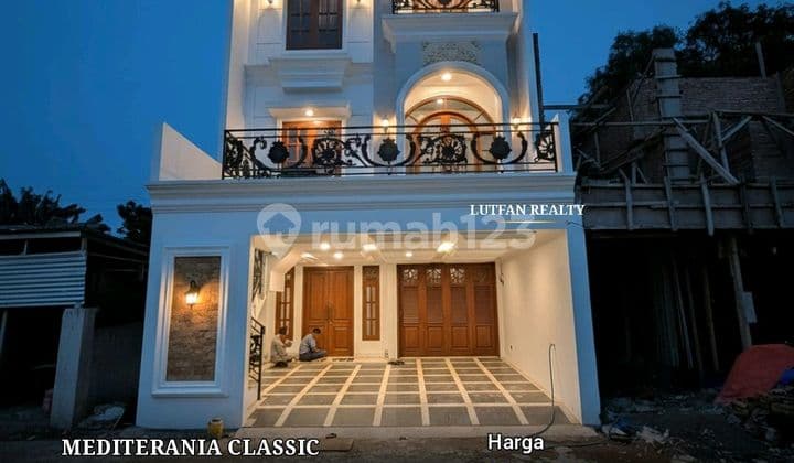 Rumah Mewah 3 Lantai Dalam Komplek Dekat Stasiun Lenteng Agung