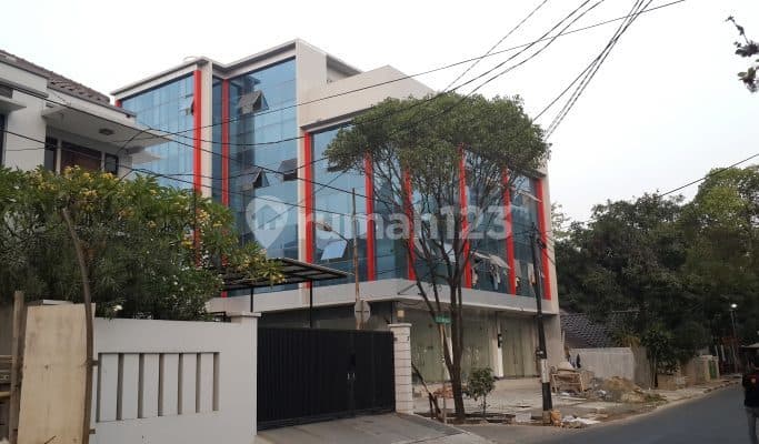 New 4-Story Shop House Bendungan Hilir Central Jakarta