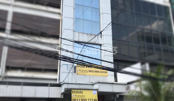 FOR RENT 4-Story Shop House on Jalan Juanda 3, Close to City Center and Monas, Central Jakarta