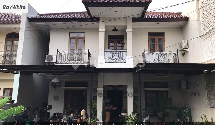 Murah Rumah 2 Lantai Komplek Robina Townhouse Jatiwaringin