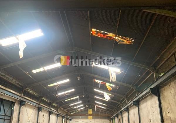 Warehouse on Jalan Perjuangan, North Bekasi, Bekasi. Warehouse on Jalan Perjuangan, North Bekasi, Bekasi.