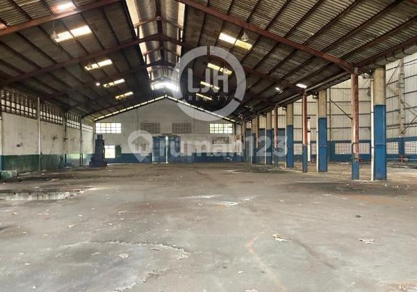 Warehouse on Jalan Perjuangan, North Bekasi, Bekasi