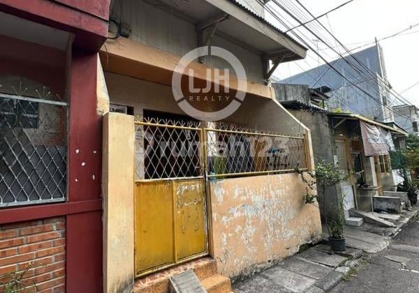 Rumah Ngantong di Jalan Pintu Air , Pasar Baru Luas 52 M2