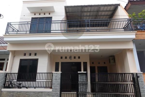 Dijual Rumah 2 Lantai di Villa Nusa Indah 2, Gunung Putri, Jawa Barat
