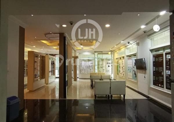 Ruko 4 Floors Hook Position in Cicendo, Bandung, West Java