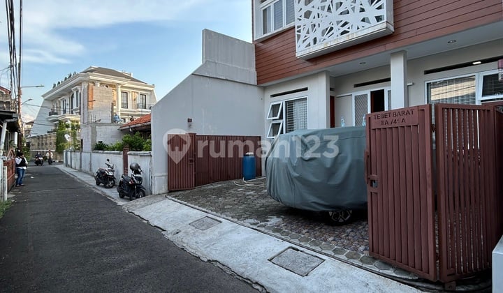 Rumah Bagus Unfurnished Tebet, Jakarta Selatan