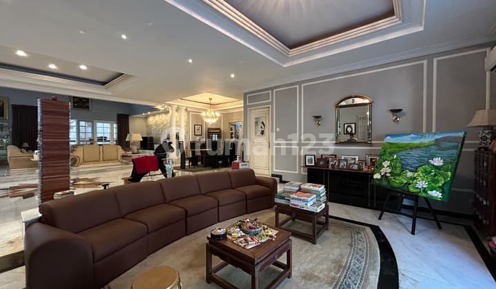 Rumah Bagus Semi Furnished Mega Kuningan, Jakarta Selatan