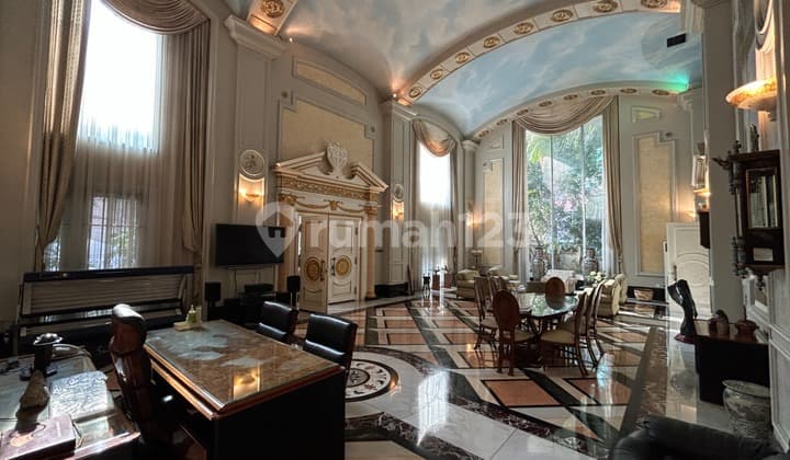 Rumah Bagus Semi Furnished Mega Kuningan, Jakarta Selatan