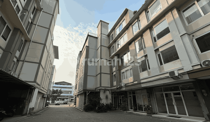 Ruko Gandeng 5 Lantai Siap Huni Di Tebet, Jakarta Selatan