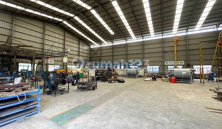 Gudang Di Tambun Selatan Pinggir Jalan Tol