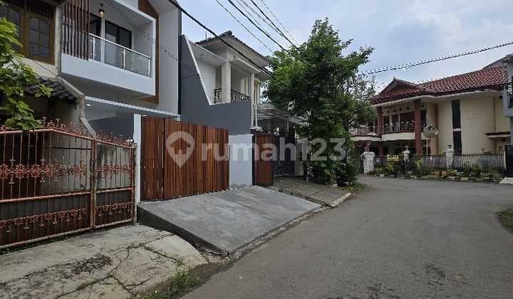 Rumah Baru Dalam Komplek di Pdk Kelapa Duren Sawit Jakarta Timur