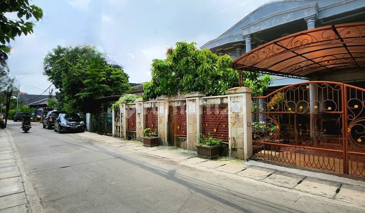Rumah Secondary Strategis Di Utan Kayu Matraman,jakarta Timur