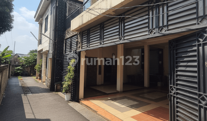 Rumah Strategis Bebas Banjir di Cijantung Pasar Rebo Jakarta Timu