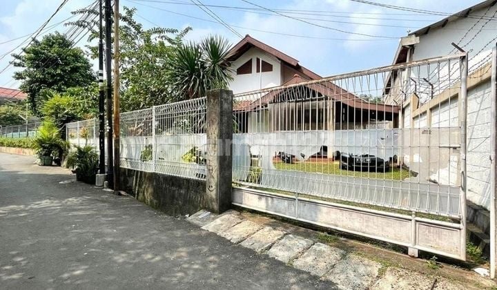 Large Land Secondary House in Tanah Kusir, Kebayoran Lama, South Jakarta