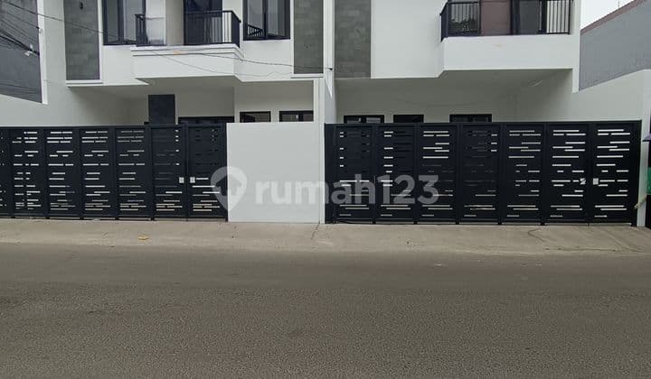 Rumah Baru Siap Huni Non Cluster di Kalibata,Jakarta Selatan