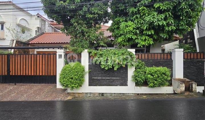 Rumah Dalam Kompleks One Gate Area Tebet Jakarta Selatan