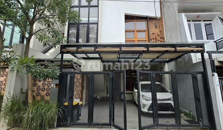 Rumah Siap Huni Dengan Mini Pool Di Rawamangun Jakarta Timur