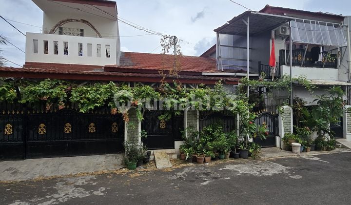 Rumah Dalam Komplek Jalan Lebar Di Pondok Bambu Jakarta Timur