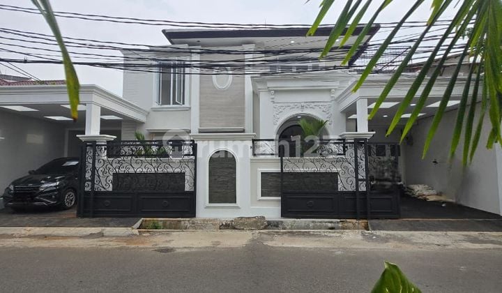 Rumah Siap Huni Bebas Banjir di Tebet Jakarta Selatan