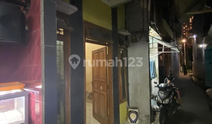 Rumah Dekat Grand Indonsia,kebon Melati Tanah Abang Jakarta Pusat