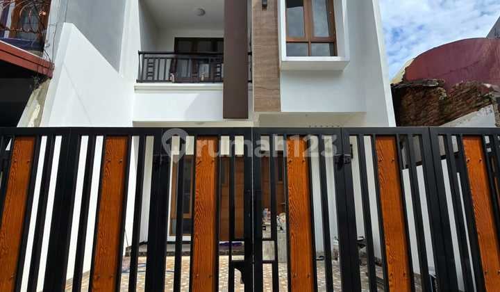 Rumah Baru Minimalis Modern Dalam Di Pondok Bambu Jakarta Timur