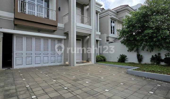 Luxury House in Cipinang Cempedak, East Jakarta
