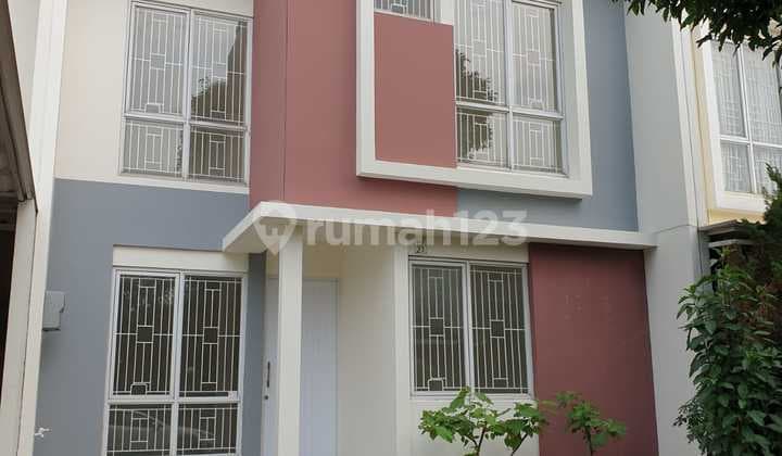 Dijual Rumah Cantik di Verdant Ville By Bsd City. Model Rumah Mewah Classic Kondisi Rumah Sangat Terawat , Bersih Dan Rapi Dan Lingkungan Yg Sejuk, Bersih, Keamaan Yang Terjamin 24 Jam Lokasi Daerah Rumah Strategis Dekat, Sekolah, Tempat Kuliner,tol, Aeon