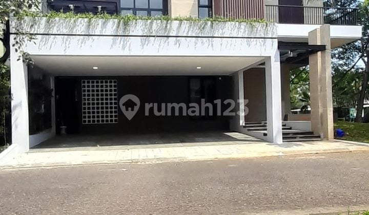 New Eastern Cosmo The Icon House By Bsd City. Luxurious Minimalist Modern Beautiful Spacious And New House Condition New Building Ready To Move In Fast Very Secure Cluster Guaranteed. Very Strategic Location, Cluster Facilities And Many Culinary Spots, Schools, University, Mall.