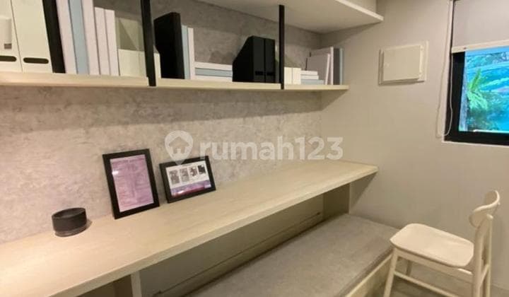 Rumah 4 Lantai Baru Furnished di Tabebuya Seberang Vanya, Tangerang