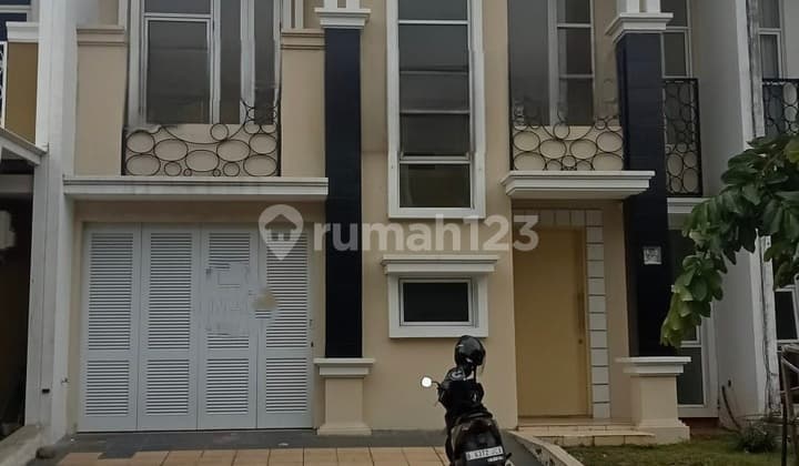Affordable House Price Reduced House in Fiordini Cluster Gading Serpong 2-Storey House Area 8 X 17 M 3+1 Bedrooms 3+1 Bathrooms, With Indoor Garage