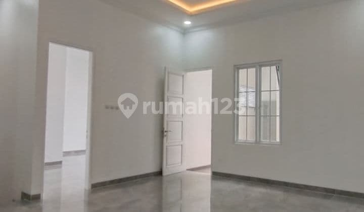 Rumah Siap Huni di Joglo Jakarta Barat Lokasi Bagus Nego