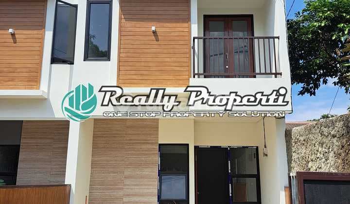 Rumah Strategis Dekat Tol Jor Jatiwarna jl Kodau Jati Asih Bekasi