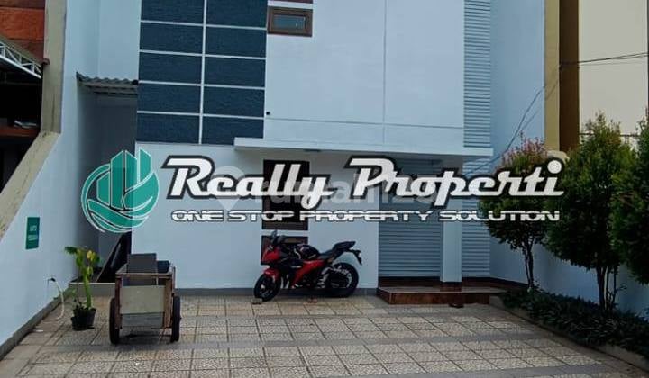 Rumah SHM Strategis di Cipinang Melayu Dekat Pintu Tol Becakayu