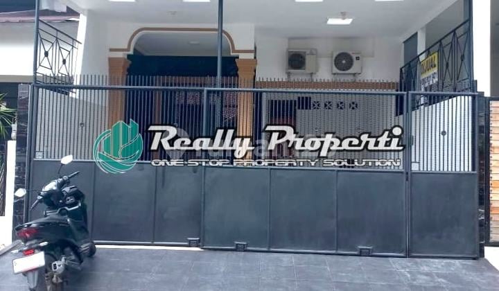 Rumah Dijual Duren Sawit Semi Furnished Dalam Komplek Pondok Kelapa