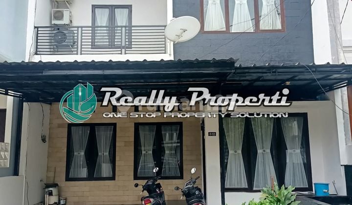 Semi-Furnished 2-Story Ready-to-Occupy House in Jatimakmur, Pondok Gede