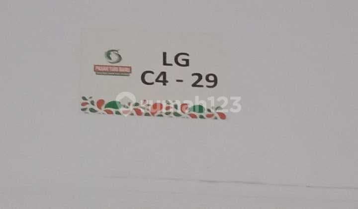 STAND PASAR TURI SURAABAYA ADA 3 STAND